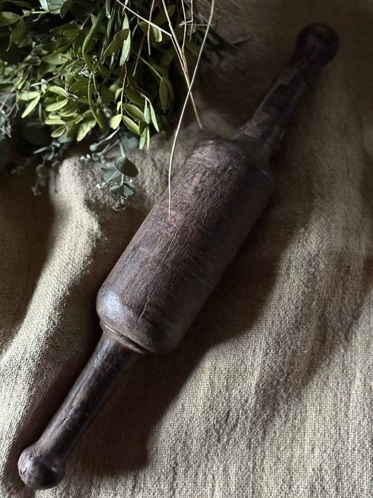 Old rolling pin – wood 36x5 cm