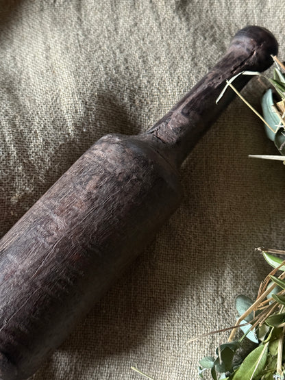 Old rolling pin – wood 36x5 cm