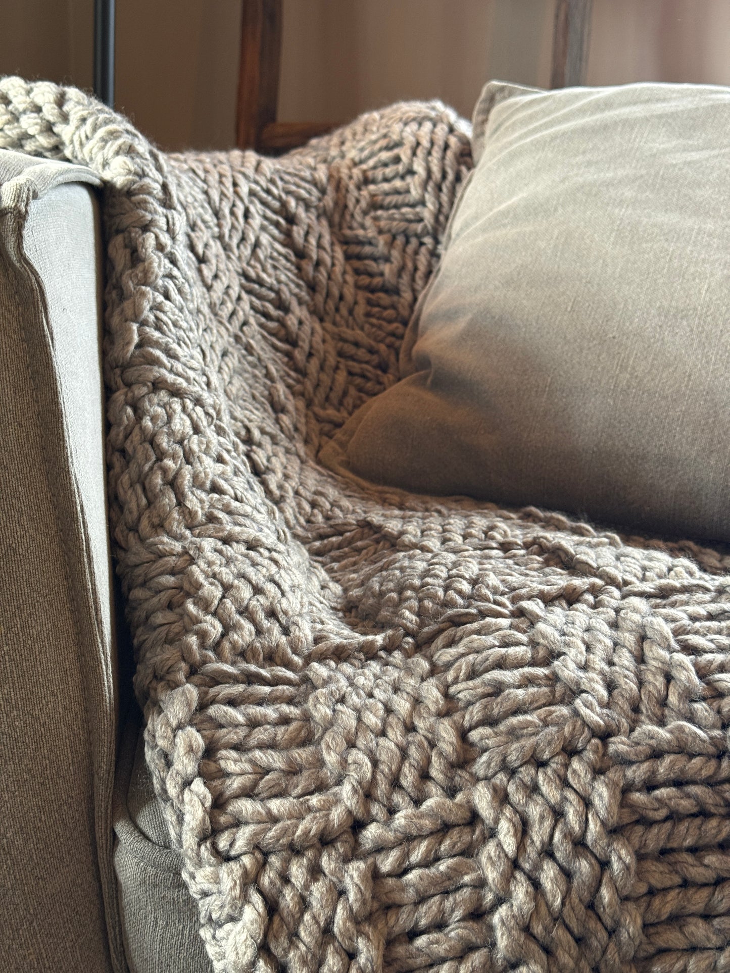 Grof gebreide plaid – 152x127 cm, zachtgrijs