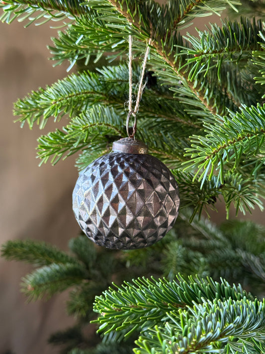 Kersthanger X-MAS Bal Ruit- oud zilver