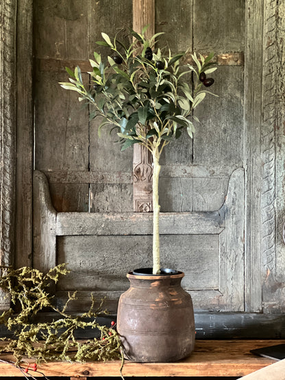 Old nepalese pot (7)