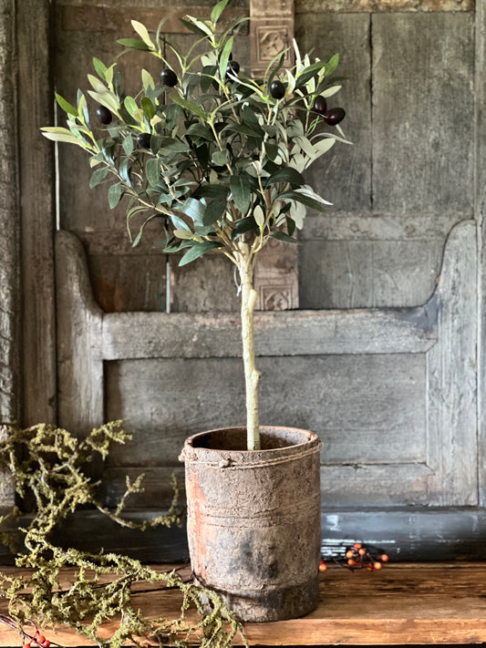 Old nepalese pot (7)