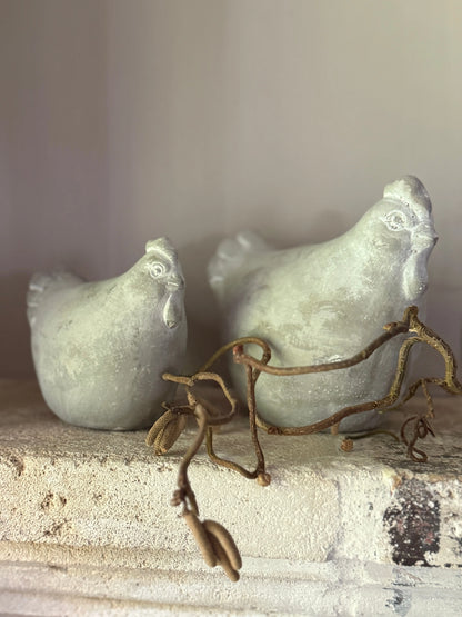 Betonhuhn &amp; Hahn – Grau