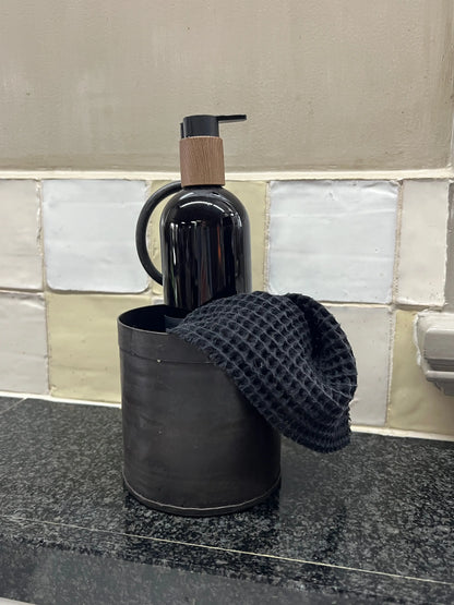 Iron bottle holder with handle, (1 compartment)