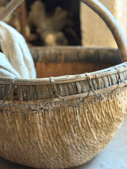Old Chinese Picking Basket – Ø x H cm (incl. handle)
