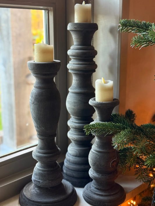 Baluster-Kerzenhalter – Dunkelgrau/Schwarz gedrechseltes Holz 50 cm.