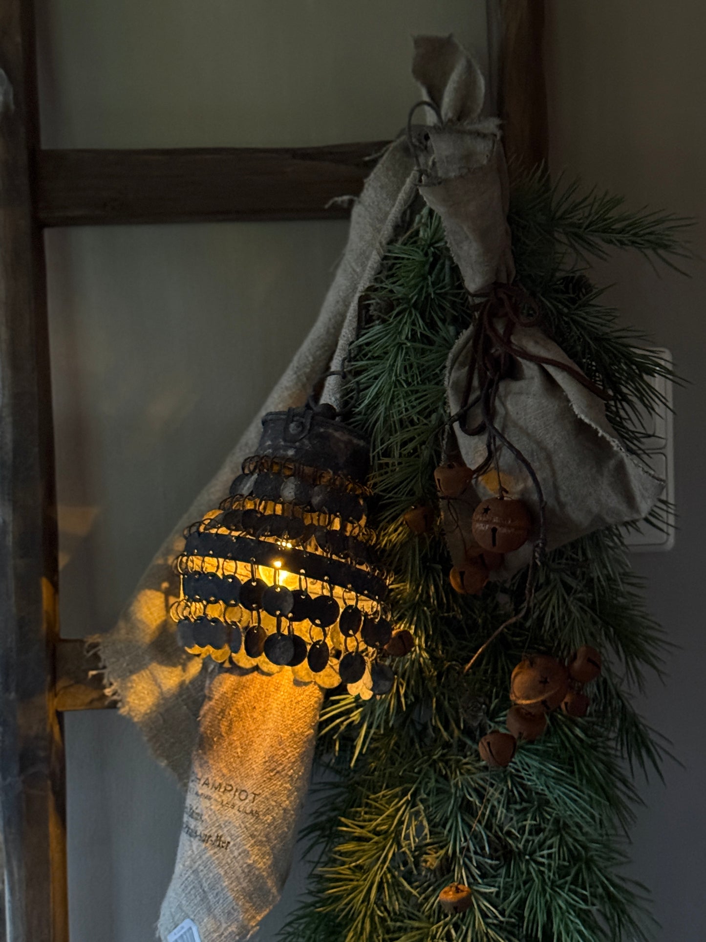 Hanging lamp Grey coins (058)