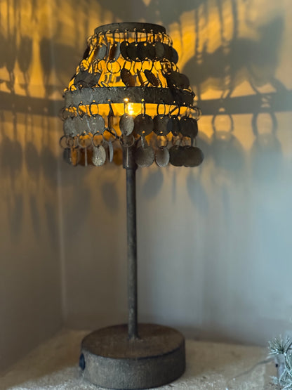 Rusty coin table lamp (061)