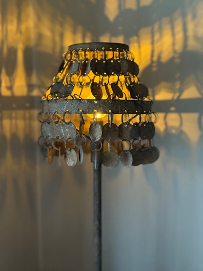 Rusty coin table lamp (061)