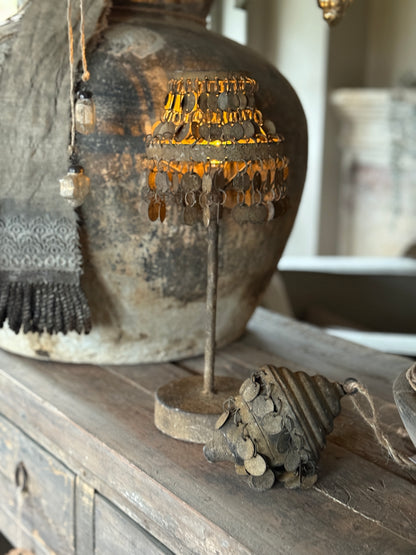 Rusty coin table lamp (061)