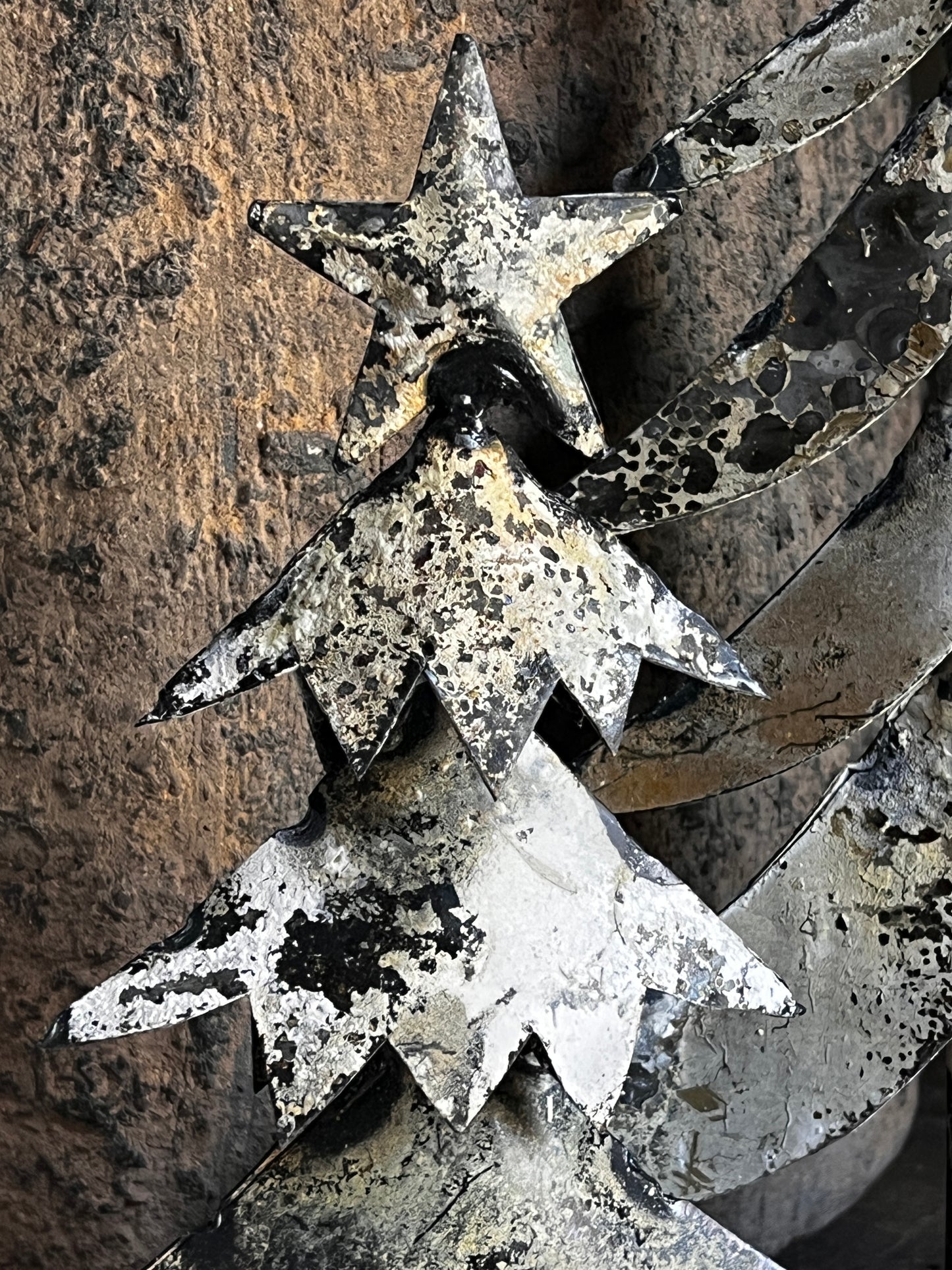 Metal Christmas tree, available in S and M