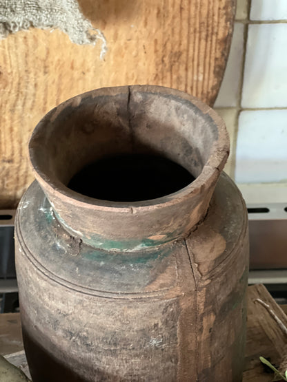 Nepalese pot (14d)