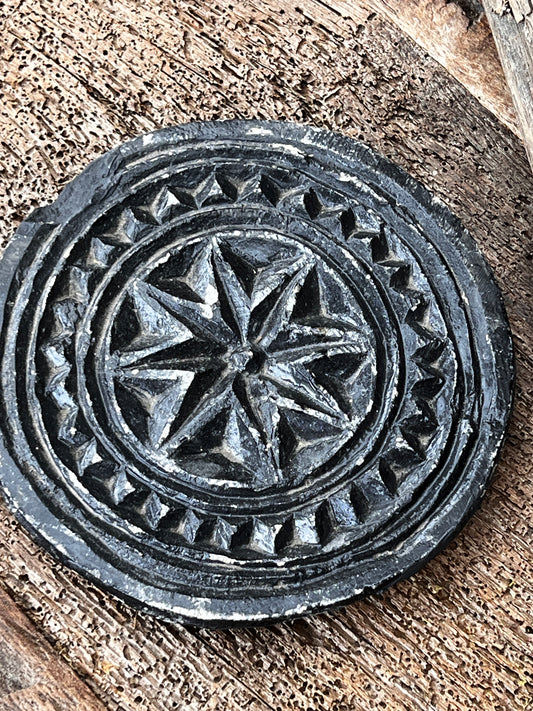 Mandala-Untersetzer aus Speckstein