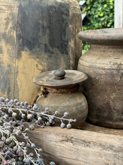 Oud Nepalees potje met deksel- Trapa Living