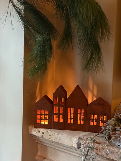 Row of 4 rusted Amsterdam houses