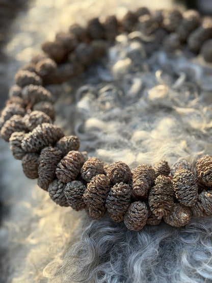 Fine Pine Cone Wreath – 20 cm