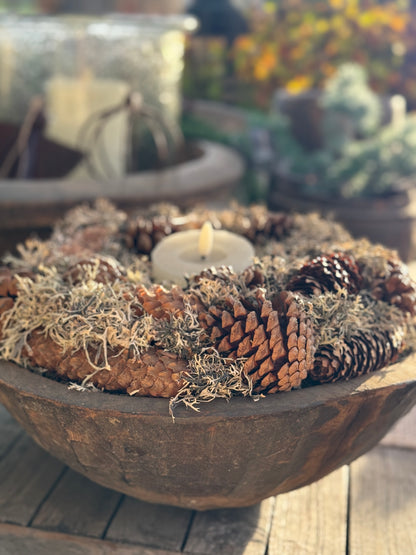 Pine Cone and Gray Moss Wreath – 30 cm