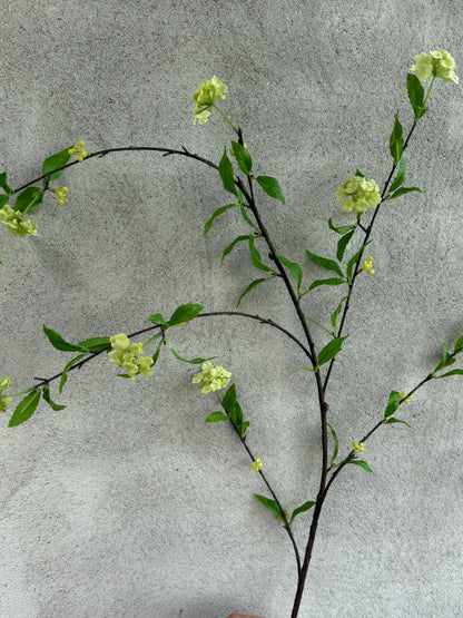 Hangende Kunstbloesemtak 115 cm – Warm Witte Bloesem