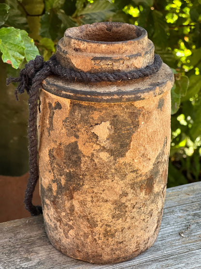 Old Nepalese pot (10)