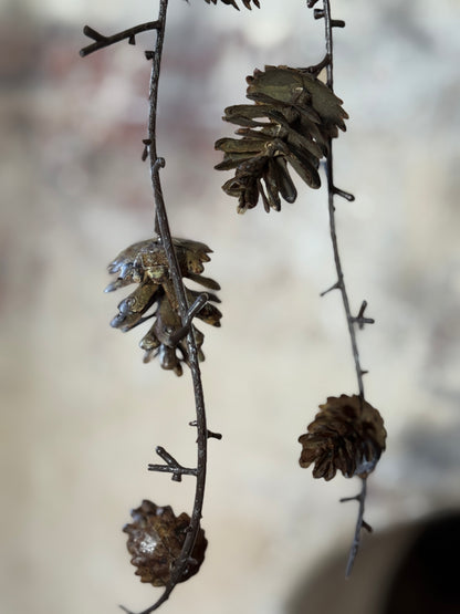Hangende Dennenappeltak