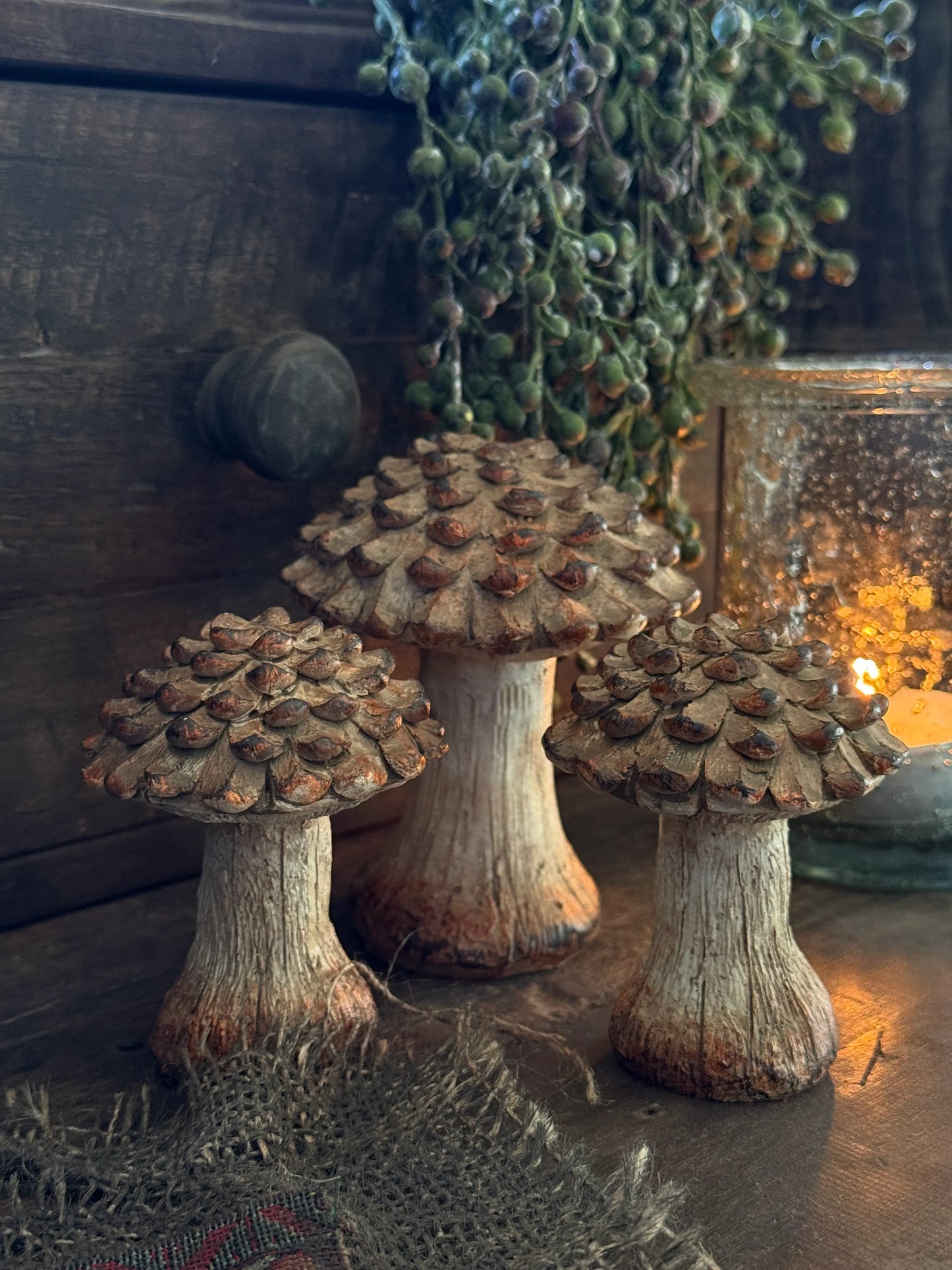 Paddenstoel van Polystone – Landelijke Herfstdecoratie- Verkrijgbaar in 2 maten