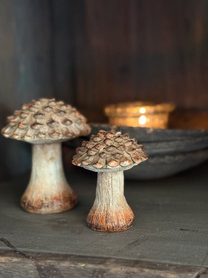 Paddenstoel van Polystone – Landelijke Herfstdecoratie- Verkrijgbaar in 2 maten