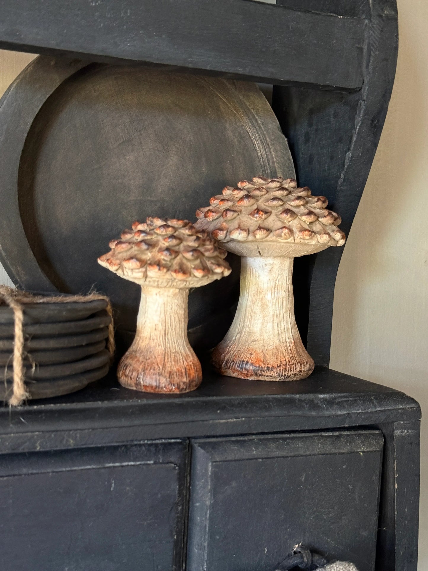 Paddenstoel van Polystone – Landelijke Herfstdecoratie- Verkrijgbaar in 2 maten