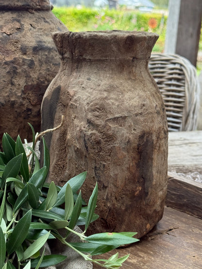 Nepalese pot (LHC2)