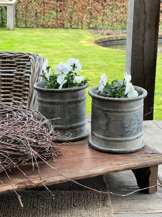 Metalen pot, recht model