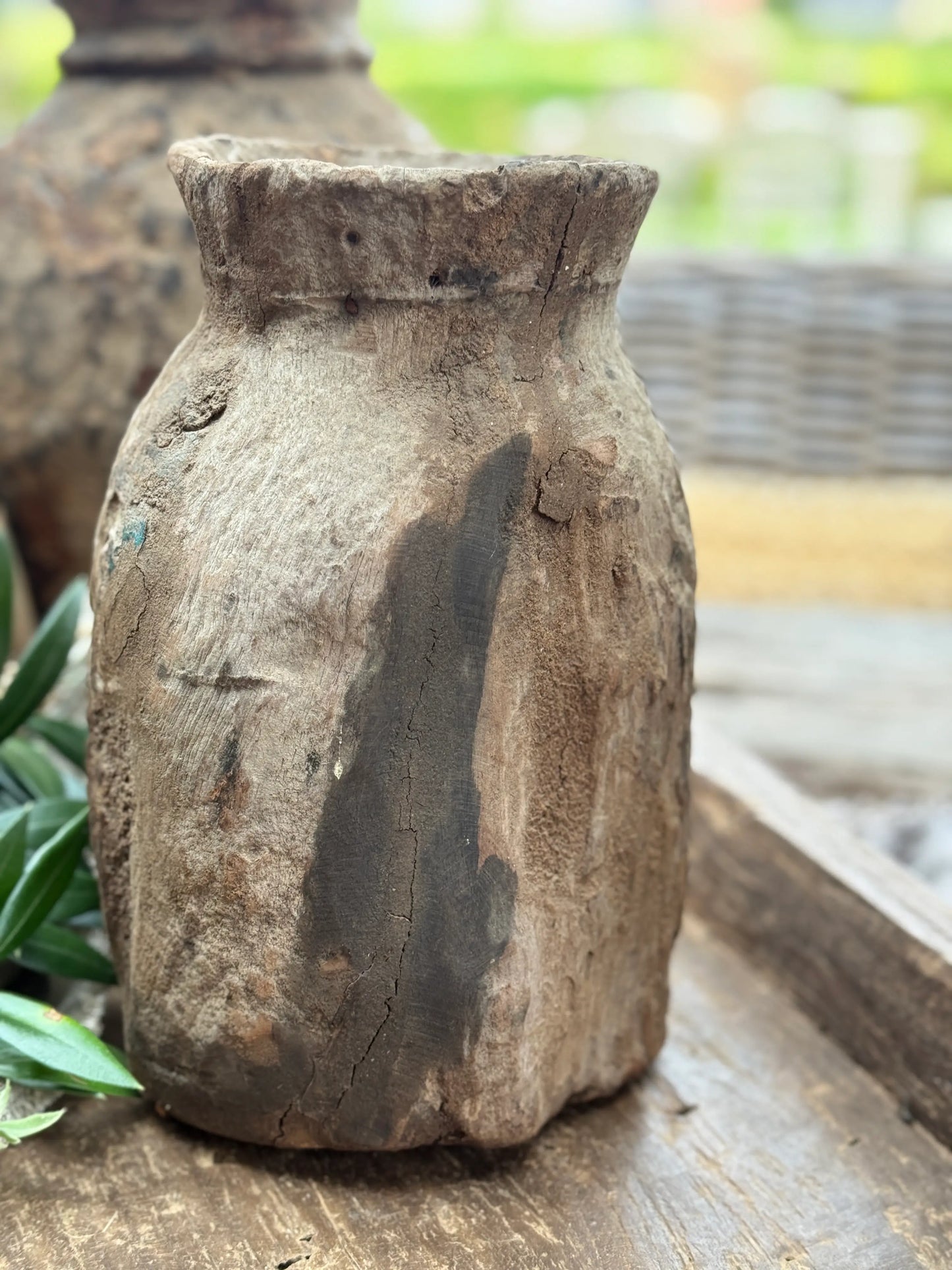Nepalese pot (LHC2)