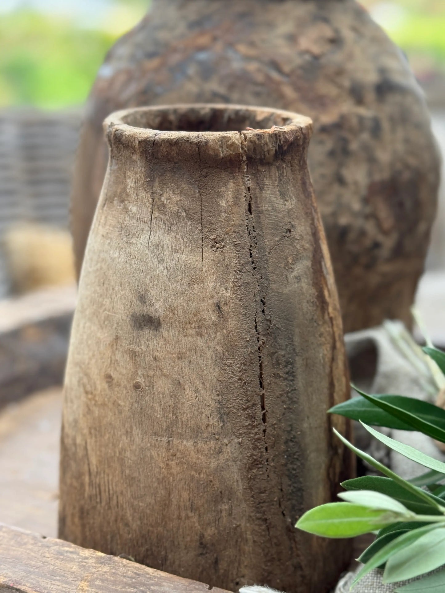 Nepalese pot (LHC1)