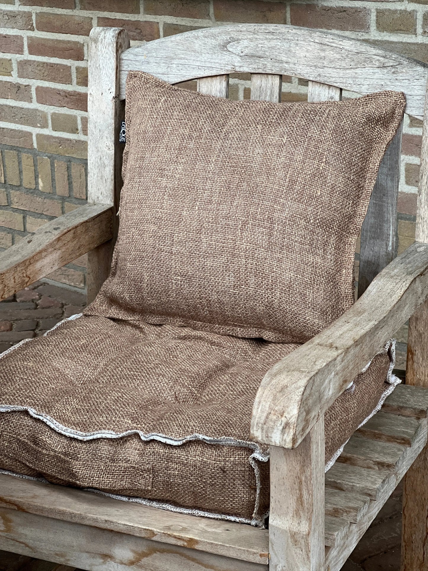 Cushion Coconut 45x45 cm.