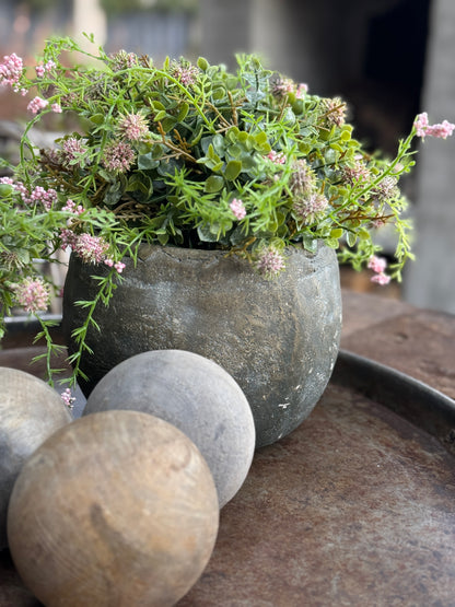 Concrete pots, available in 2 sizes