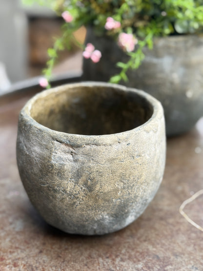 Concrete pots, available in 2 sizes