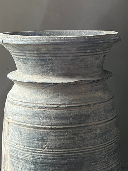 Oude nepalese pot