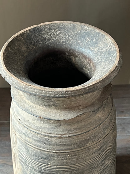 Oude nepalese pot