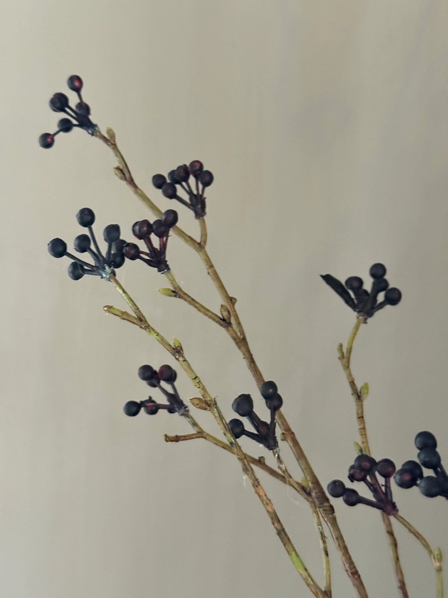 Artificial berry spray Berberis XL black – 103 cm