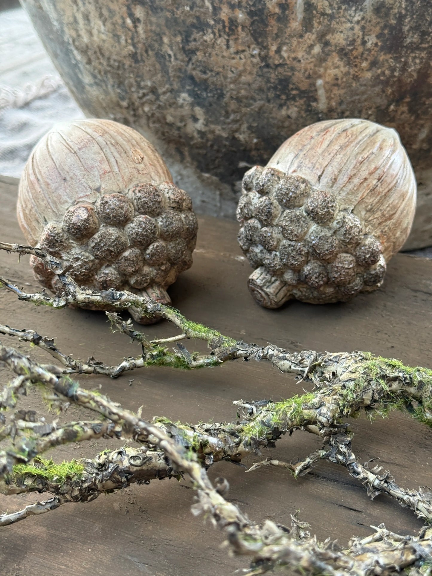 Polystone acorn