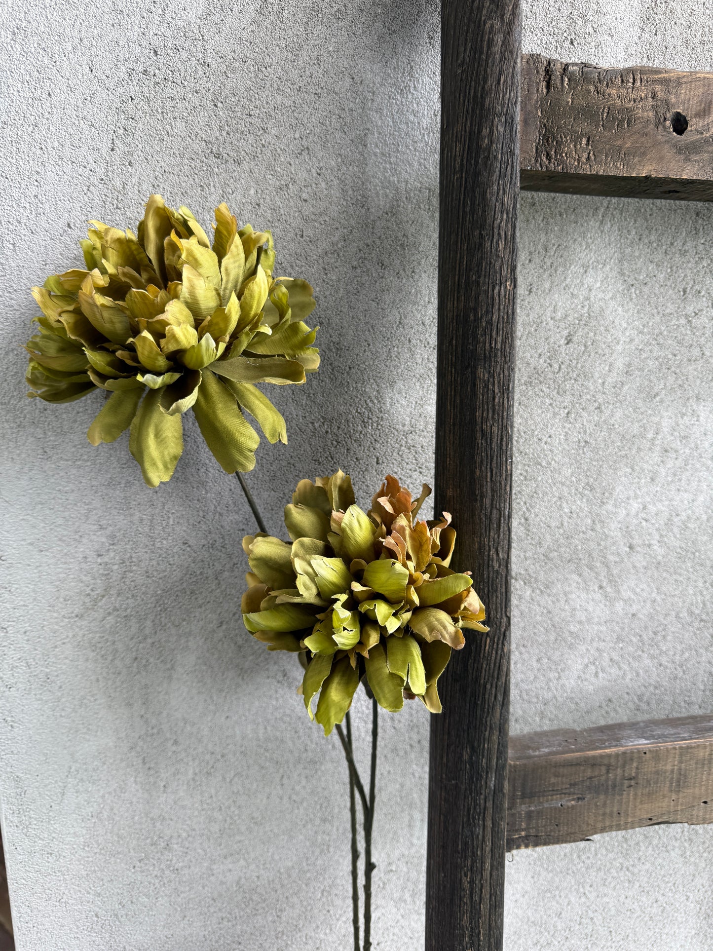 Kunstbloem Paeony Spray Elin – groen- 93 cm.