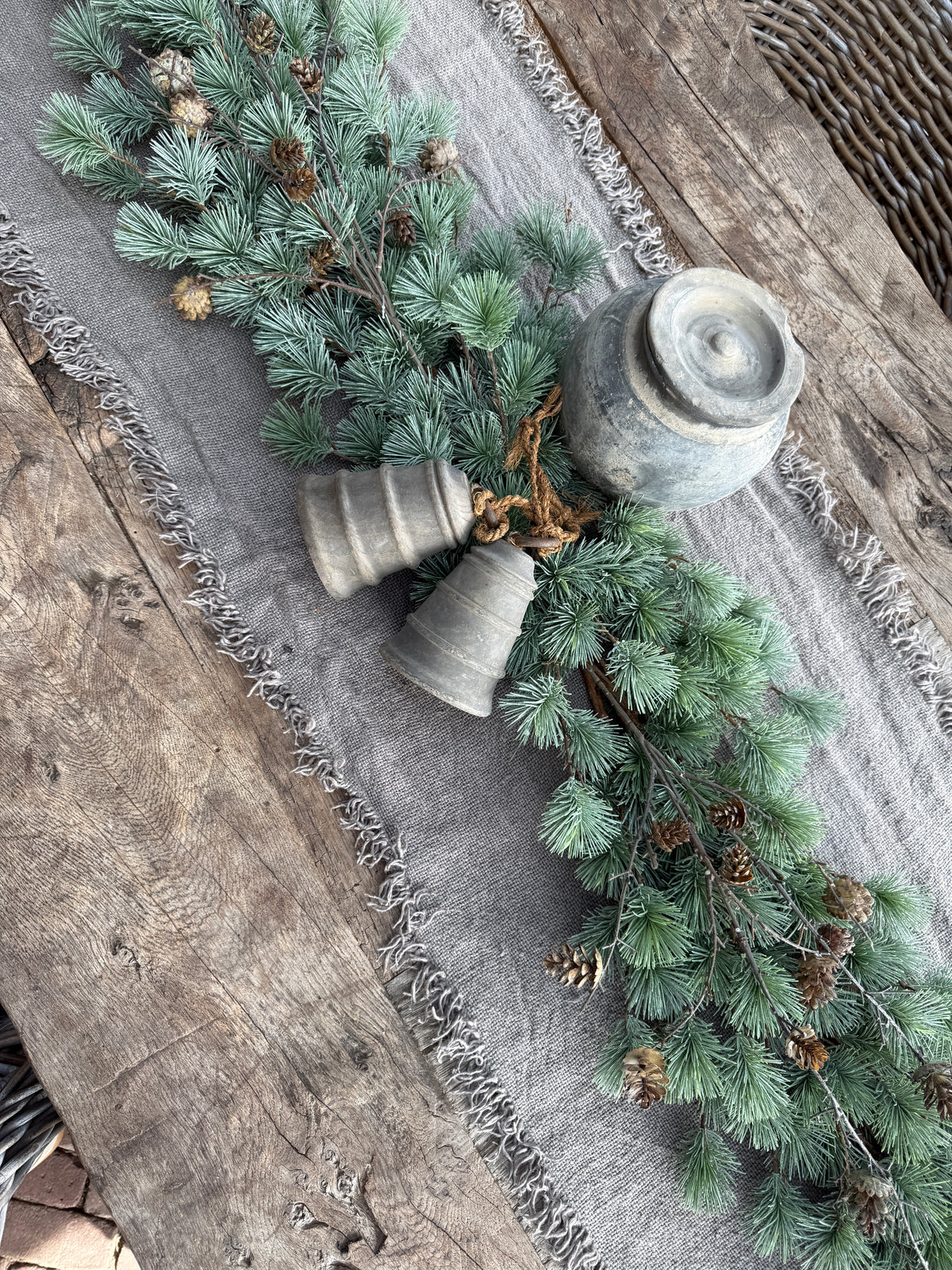 Larix tafelstuk Real Touch – 165 cm
