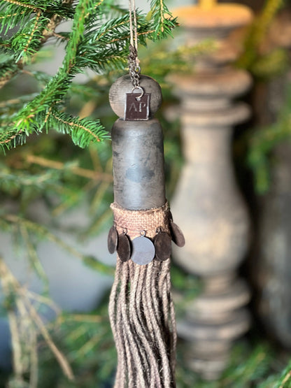 Pendant E | Aura Peeperkorn