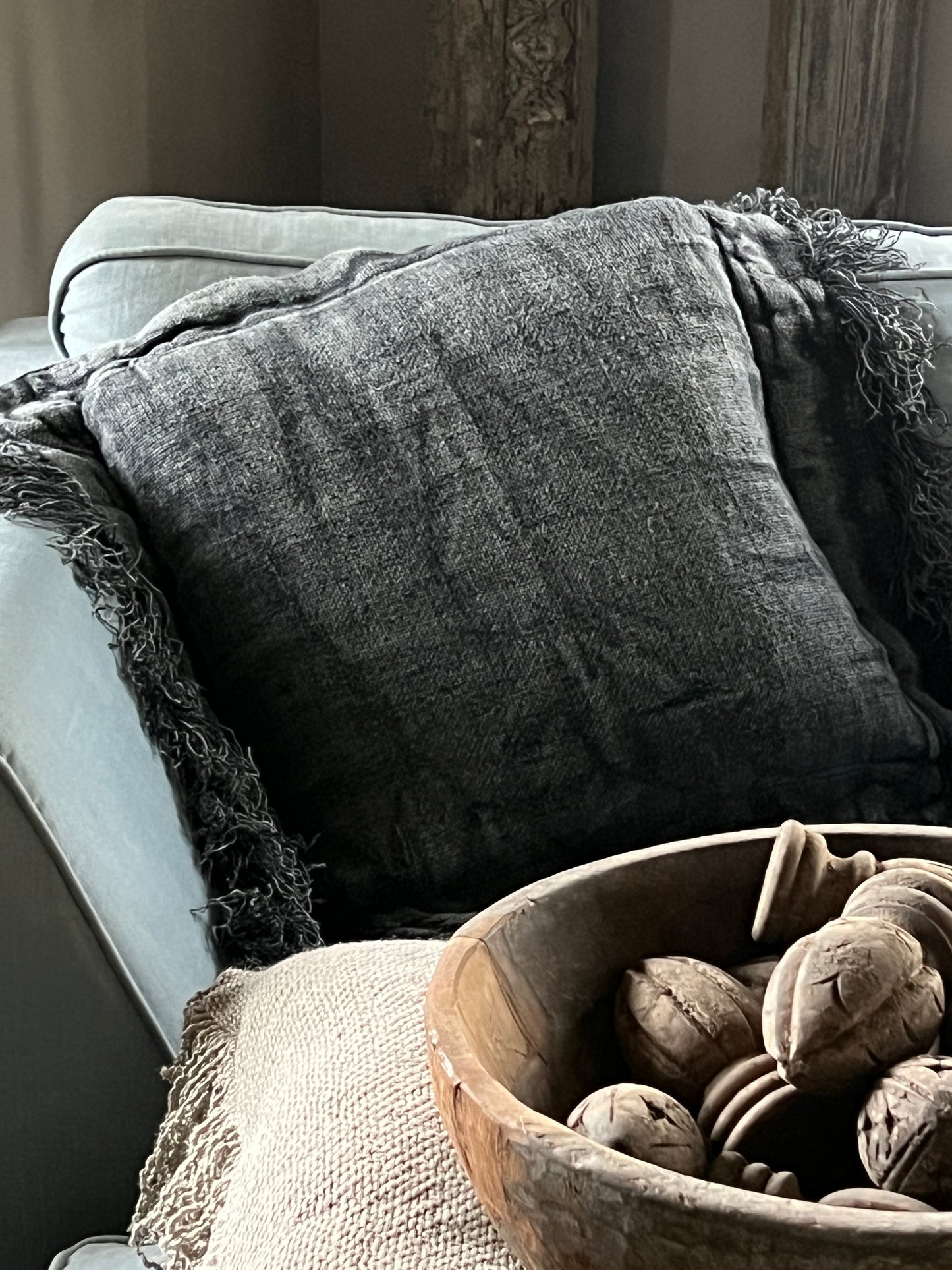 Cushion Rebecca stonewash Gray 70x70 cm.