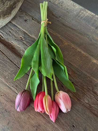 Bunch of 5 tulips, 36 cm. Pink/purple