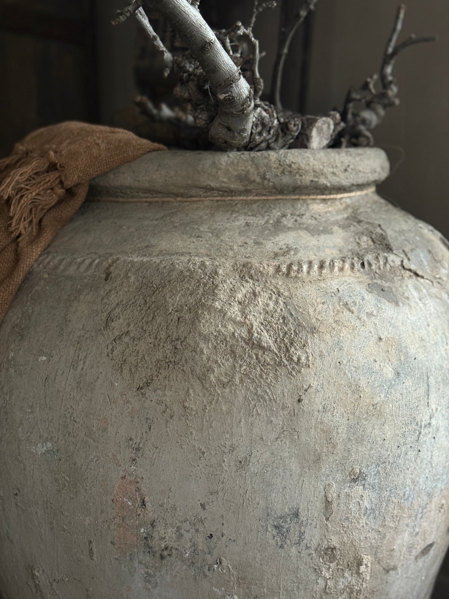 Authentic water jug (I)