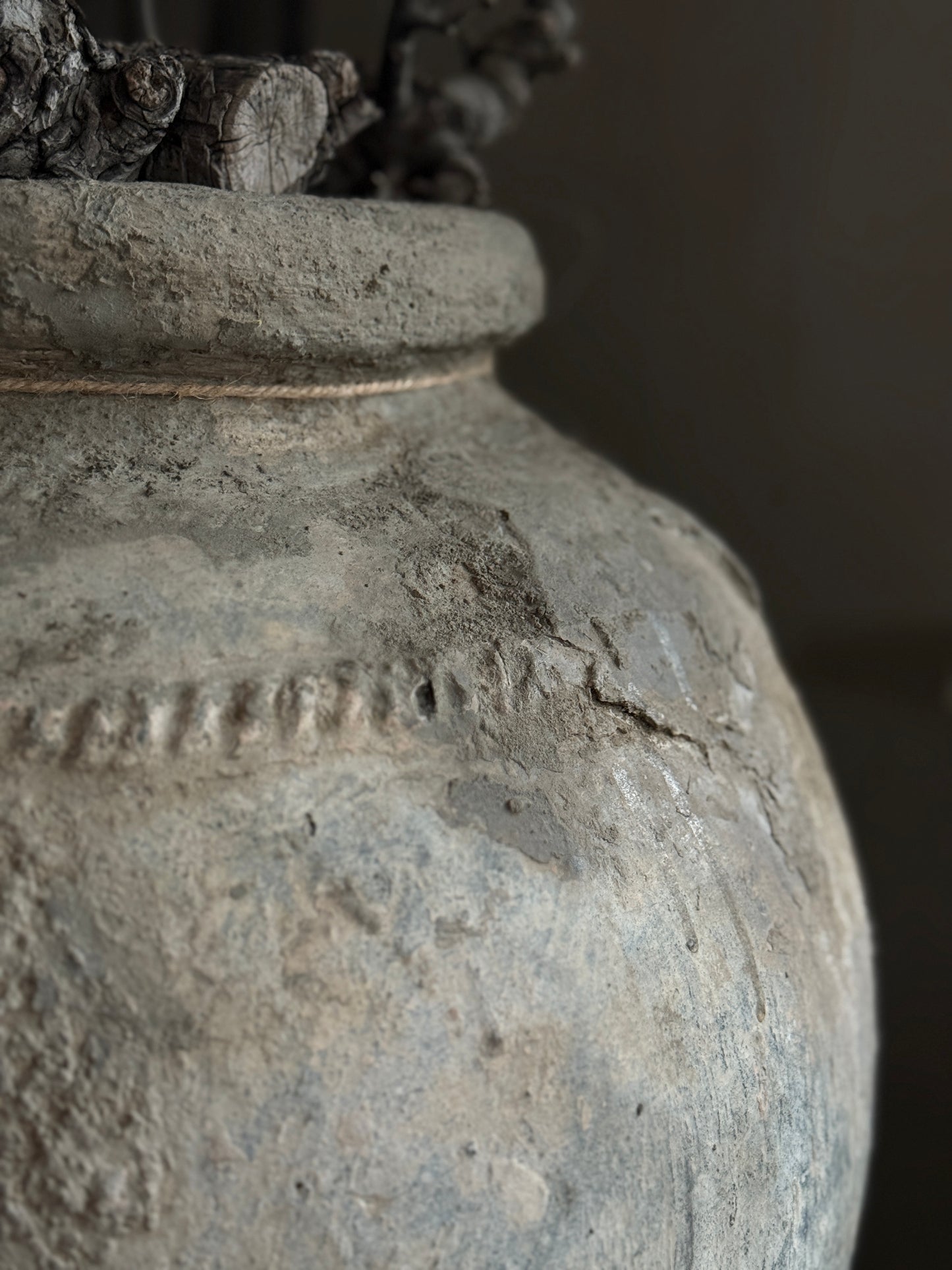 Authentic water jug (I)