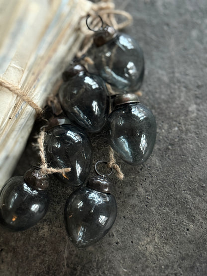 Bunch of glass eggs Smoke