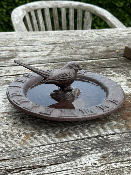 Smeedijzeren Vogelbadje met Zonnewijzer