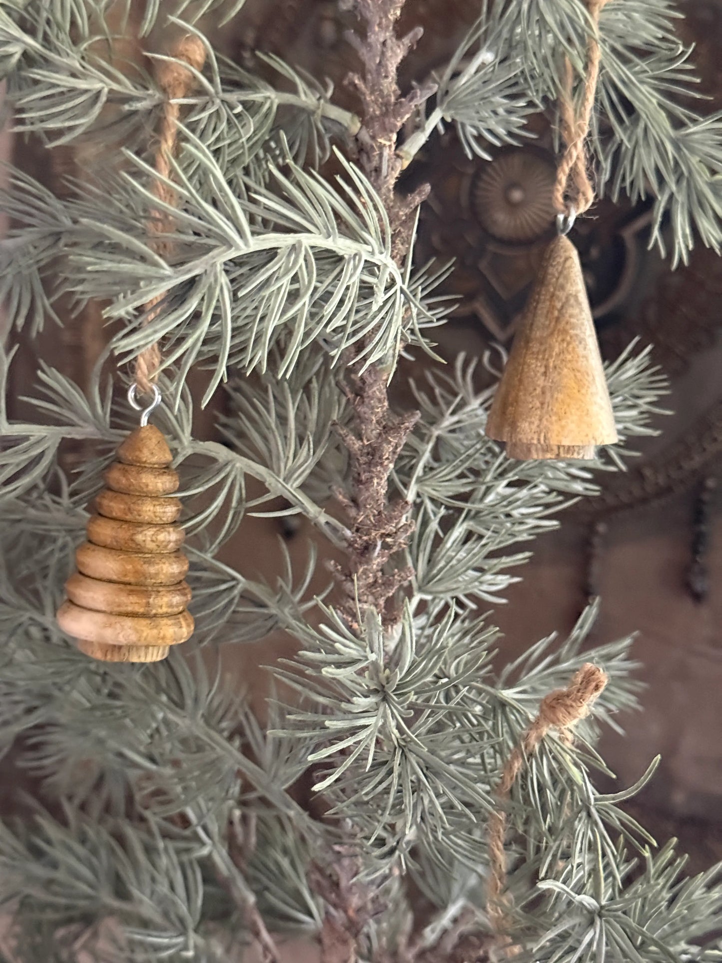 Weihnachtsbaum-Anhänger aus Holz – natur – 6er-Set