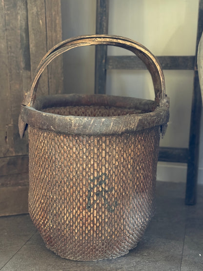 Authentieke Chinese mand met hengsel
