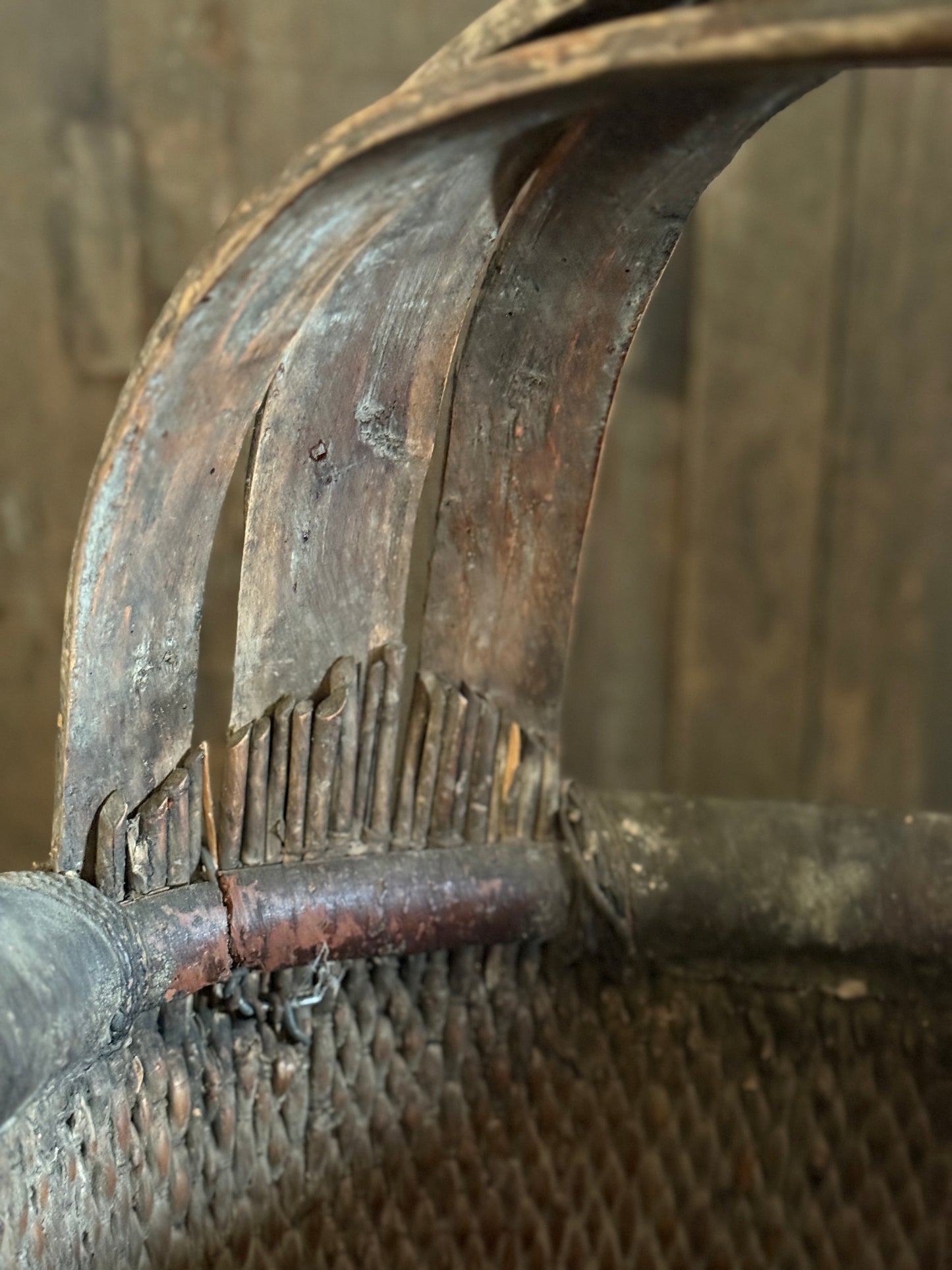 Authentieke Chinese mand met hengsel